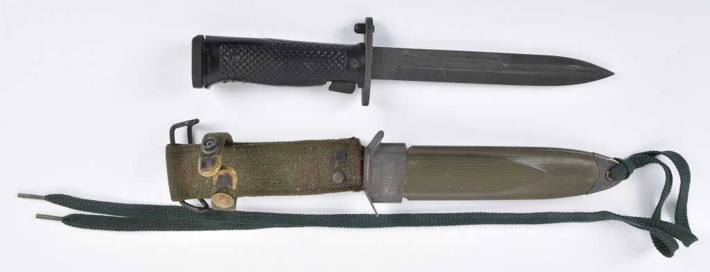 US M1 GRAND BAYONET & SCABBARD M8A1: Nice M1 Grand Bayonet with original handle. No markings on bayonet. Scabbard marked USM8A1 TWB. With nice patina. Very Good-Excellent