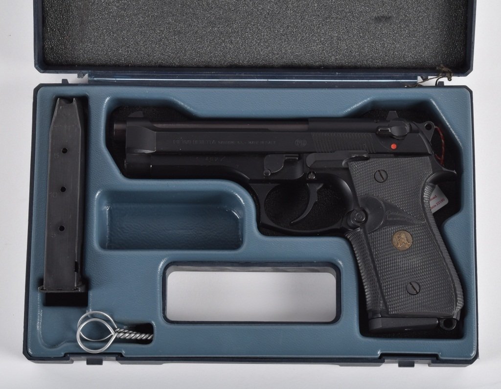 BERETTA M92F, 9MM PARA., PISTOL, BOXED: SN D16462Z, 5" barrel with mirror bore, tight action, excellent finish and grips, includes original box, extra mag and cleaning tools. Excellent-Near Mint*