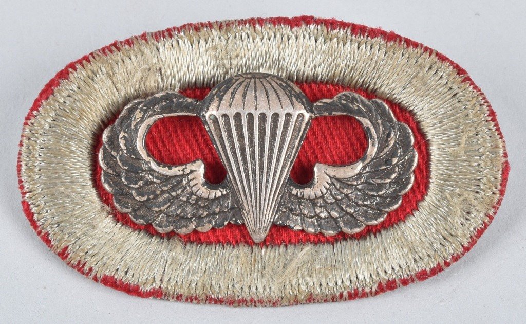 WW2 PARATROOPER STERLING SILVER PIN: Marked Sterling on the back, some soiling to patch. Excellent