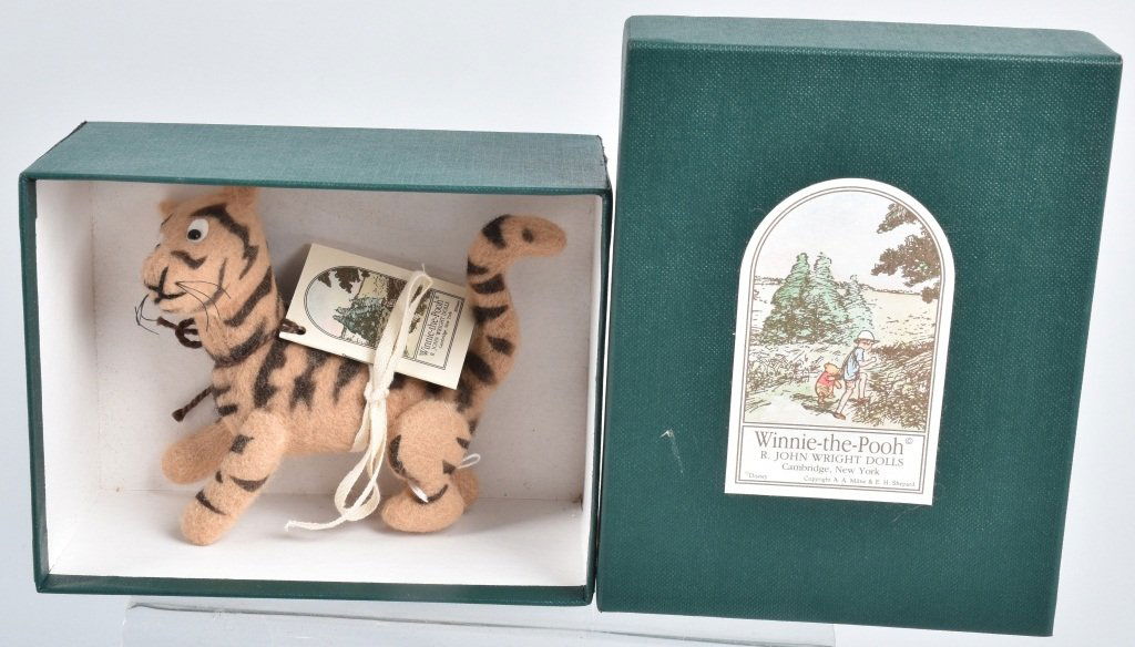 R. JOHN WRIGHT WINNIE THE POOH POCKET TIGGER NMIB (1 of 3)