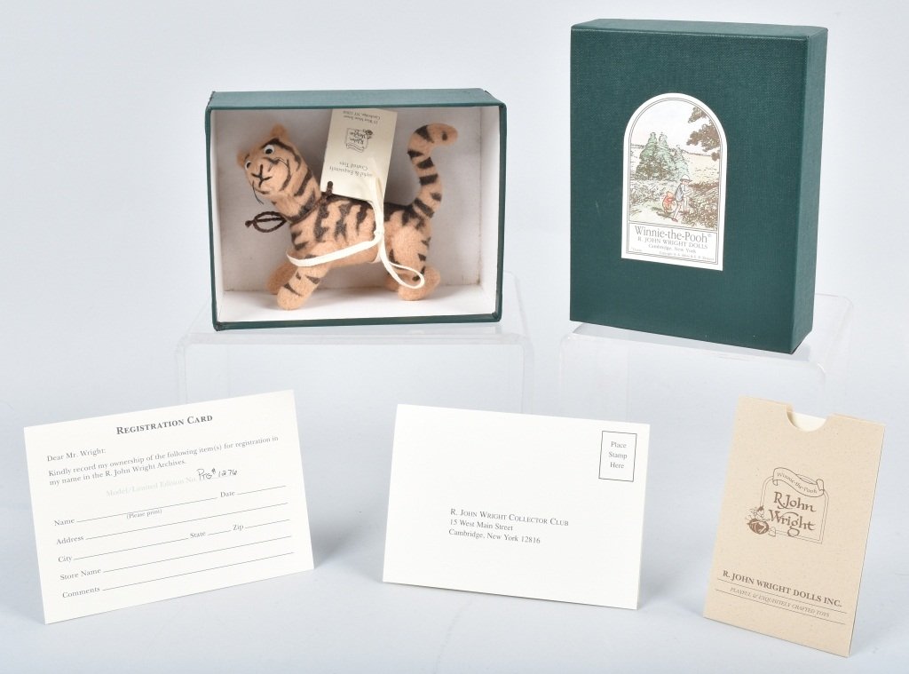 R. JOHN WRIGHT WINNIE THE POOH POCKET TIGGER NMIB (1 of 3)