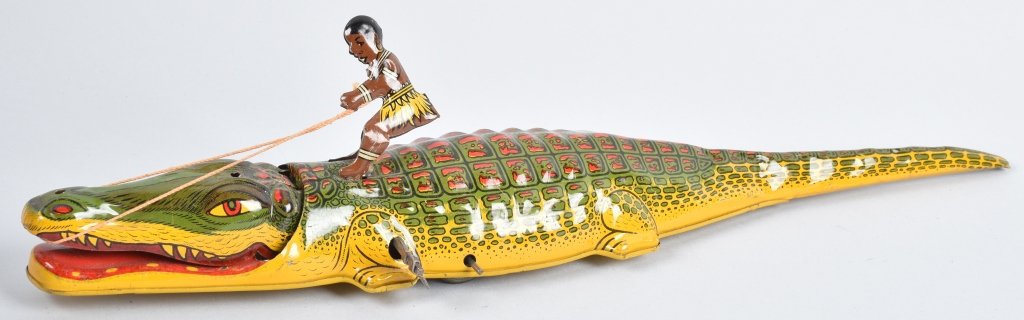 CHEIN Tin Windup NATIVE ON ALLIGATOR (1 of 4)