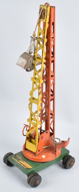 BUDDY L Pressed Steel CONSTRUCTION DERRICK (1 of 5)