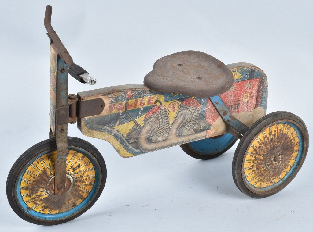 ANTIQUE TOY POLICE RIDE ON MOTORCYCLE (1 of 5)