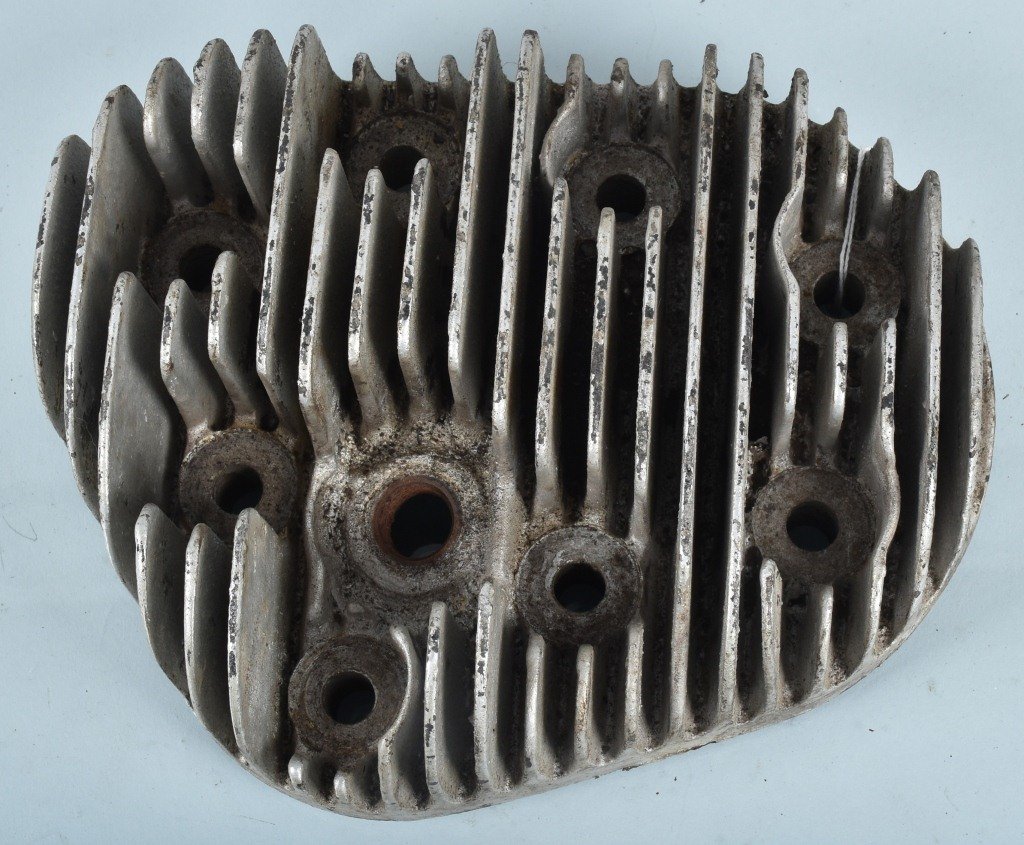 HARLEY DAVIDSON 45 C.I. ALUMINUM REAR HEAD (1 of 2)