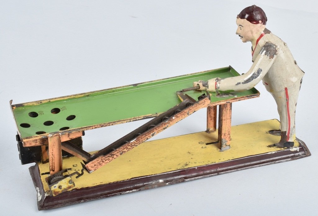 GUNTHERMAN  Painted Tin Windup BILLIARDS PLAYER (1 of 4)