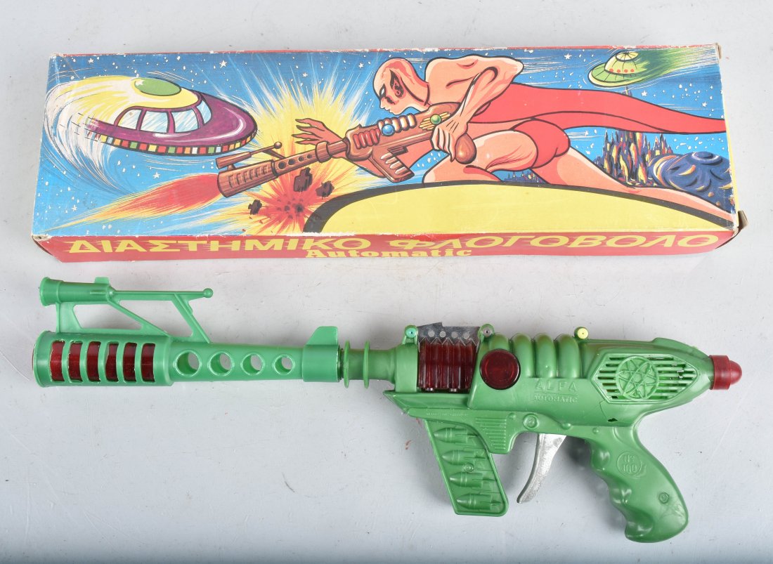 VINTAGE ALFA AUTOMATIC 100 SPCE GUN w/ BOX: All original great looking space gun. Works. With Box. 16" Excellent