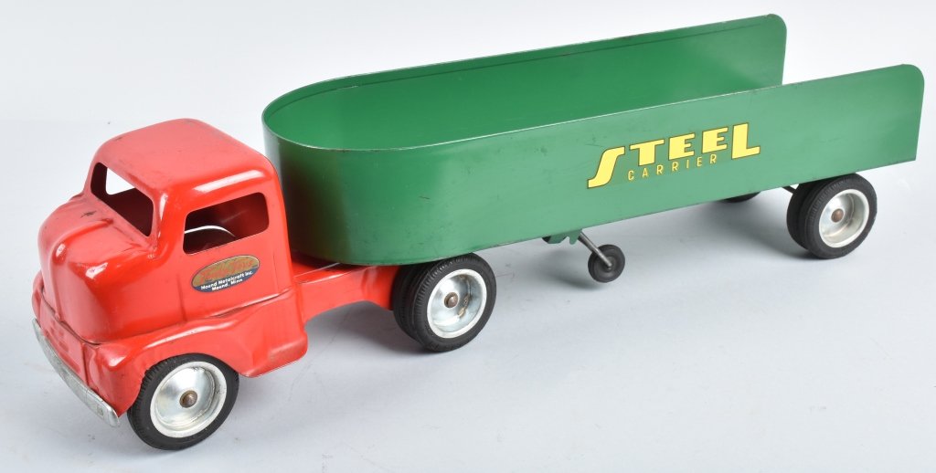 TONKA Pressed Steel STEEL CARRIER: All original with great paint. 21" Excellent