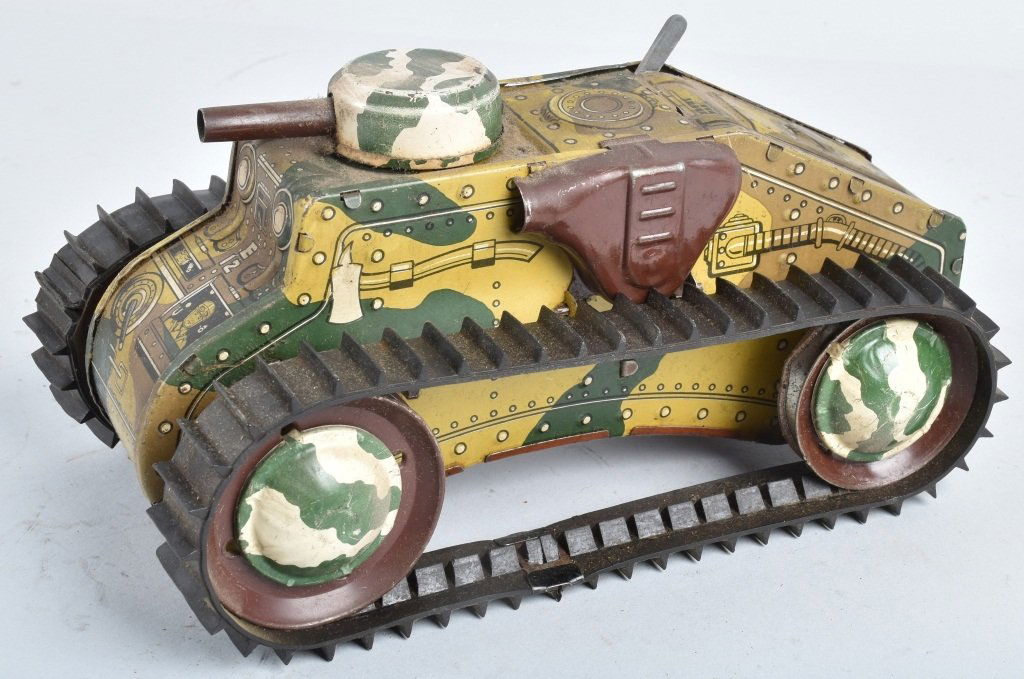 MARX Tin Windup CLIMBING TANK (1 of 4)