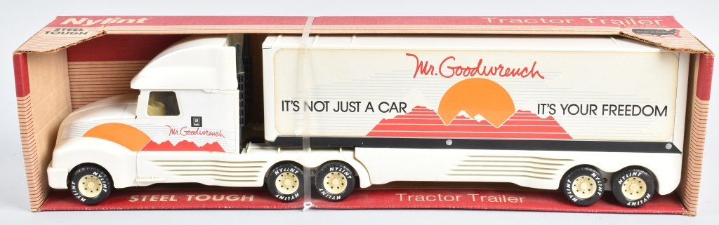 NYLINT MR GOODWRENCH TRACTOR TRAILER MIB (1 of 4)