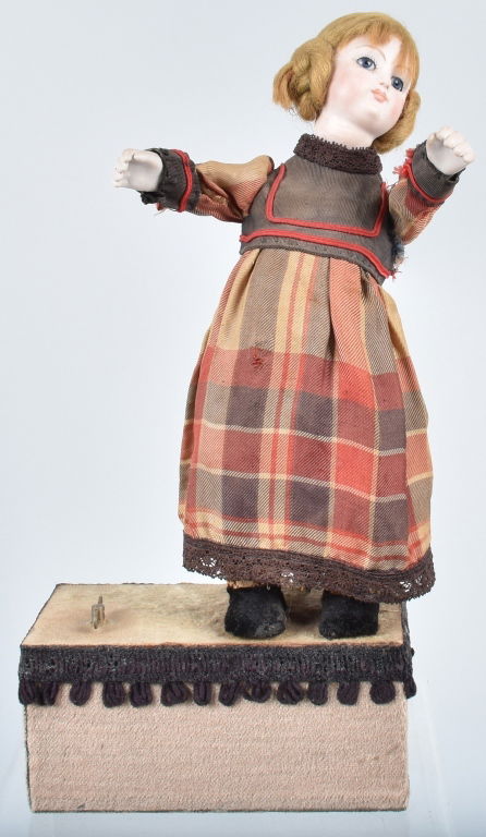 BISQUE HEAD DOLL AUTOMATON MUSIC BOX (1 of 4)