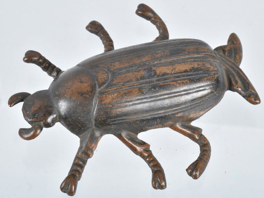 Early CAST BRASS BEETLE BUG PAPER WEIGHT (1 of 3)