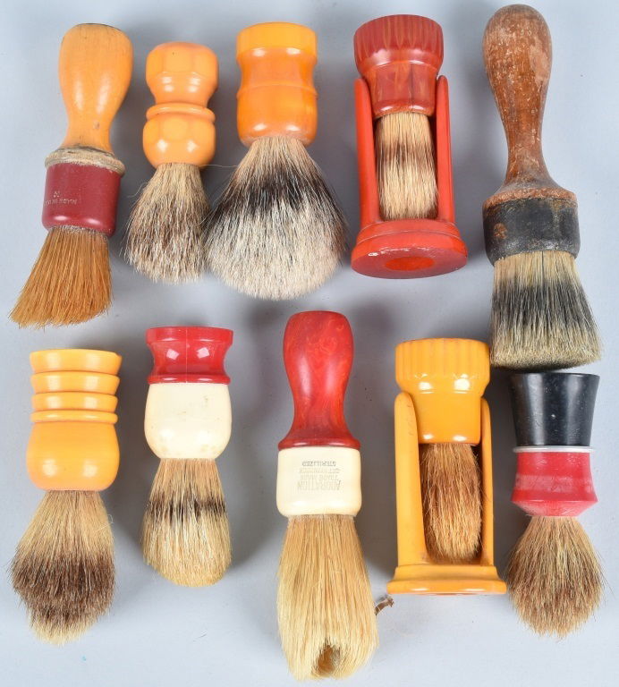 10- VINTAGE SHAVING BRUSHES (1 of 3)