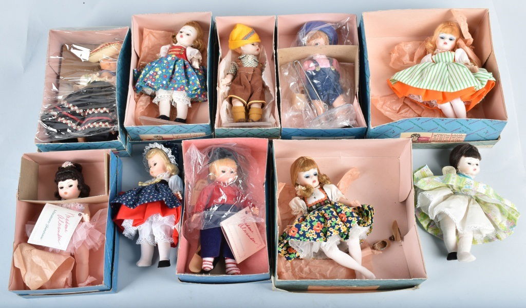 10-MADAM ALEXANDER DOLLS, MOST BOXED (1 of 4)