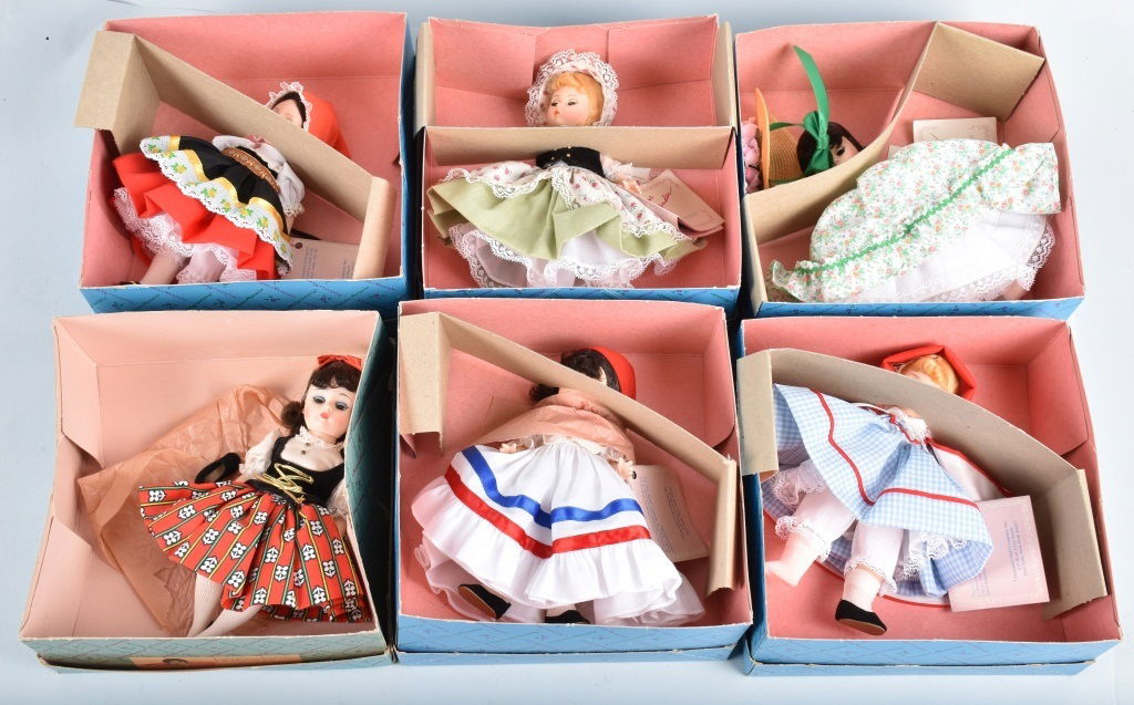 6-MADAM ALEXANDER DOLLS, BOXED (1 of 4)
