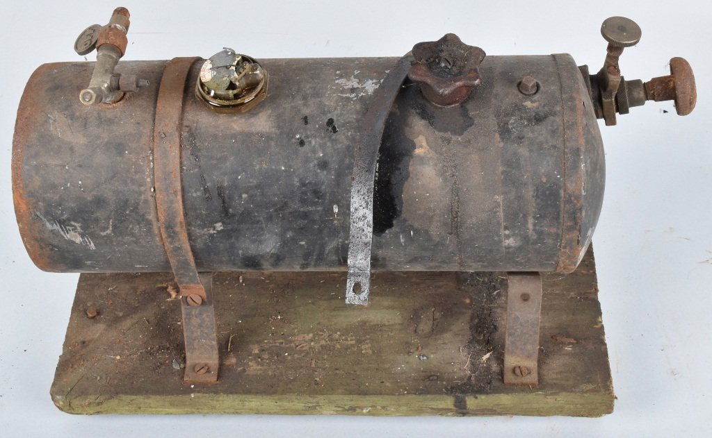 EARLY ACETYLENE TANK FILLER (1 of 4)