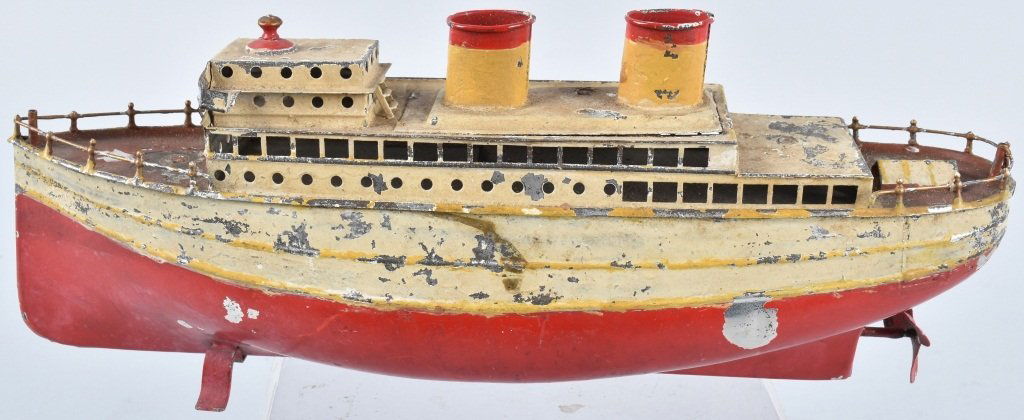 PLANK Tin Clockwork HAND PAINTED OCEAN LINER (1 of 5)