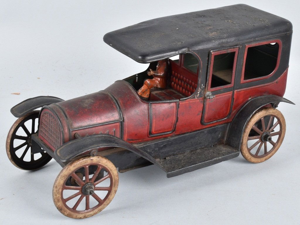 GERMAN KARL BUB LARGE TIN WINDUP AUTO (1 of 7)