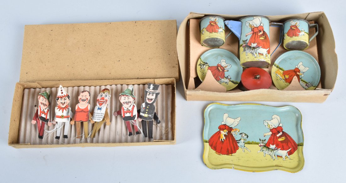 LOT  SUN BONNET TEA SET and GERMN LAPEL TOYS (1 of 6)