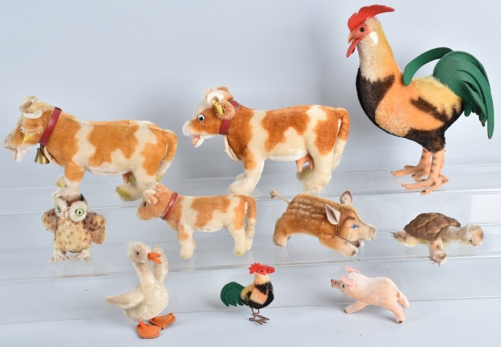 10-STEIFF ANIMALS, VINTAGE: Great assortment from 1950's-60's with the largest 12", some are missing buttons and ID's, Condition varies, most excellent