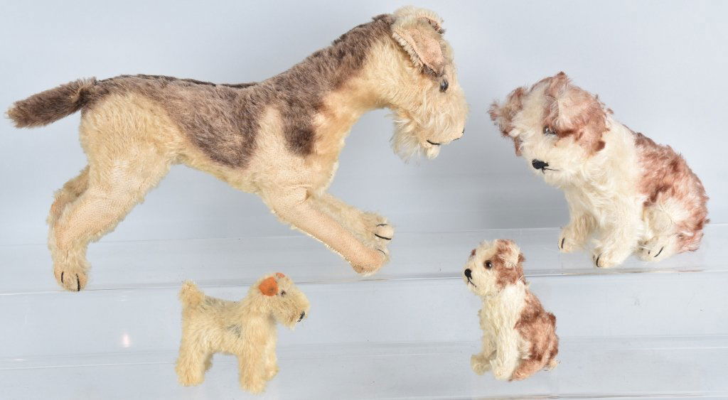 4-VINTAGE STEIFF DOGS (1 of 4)