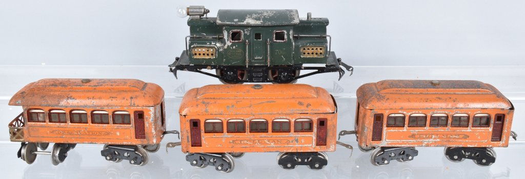 LIONEL O GAUGE 706 ENGINE, PASSENGER SET (1 of 8)