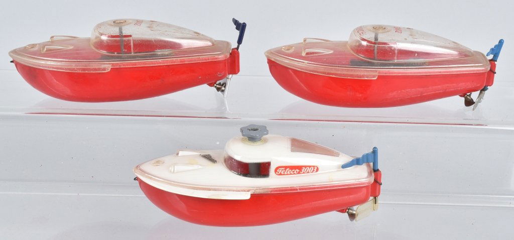 3- SCHUCO WINDUP BOATS (1 of 4)