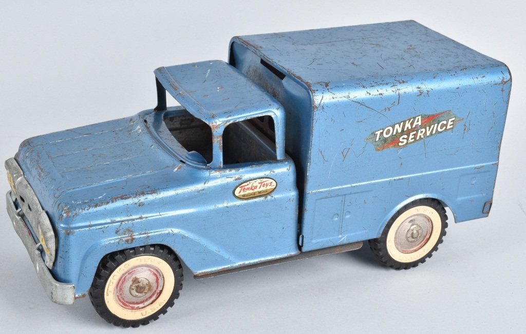 TONKA Pressed Steel SERVICE TRUCK: All original with wear. Missing windshield. 13" Good