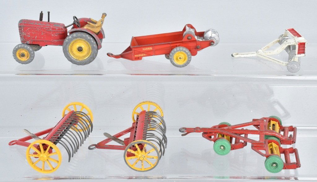 6 ENGLISH ISSUE DINKY FARM VEHICLES (1 of 3)
