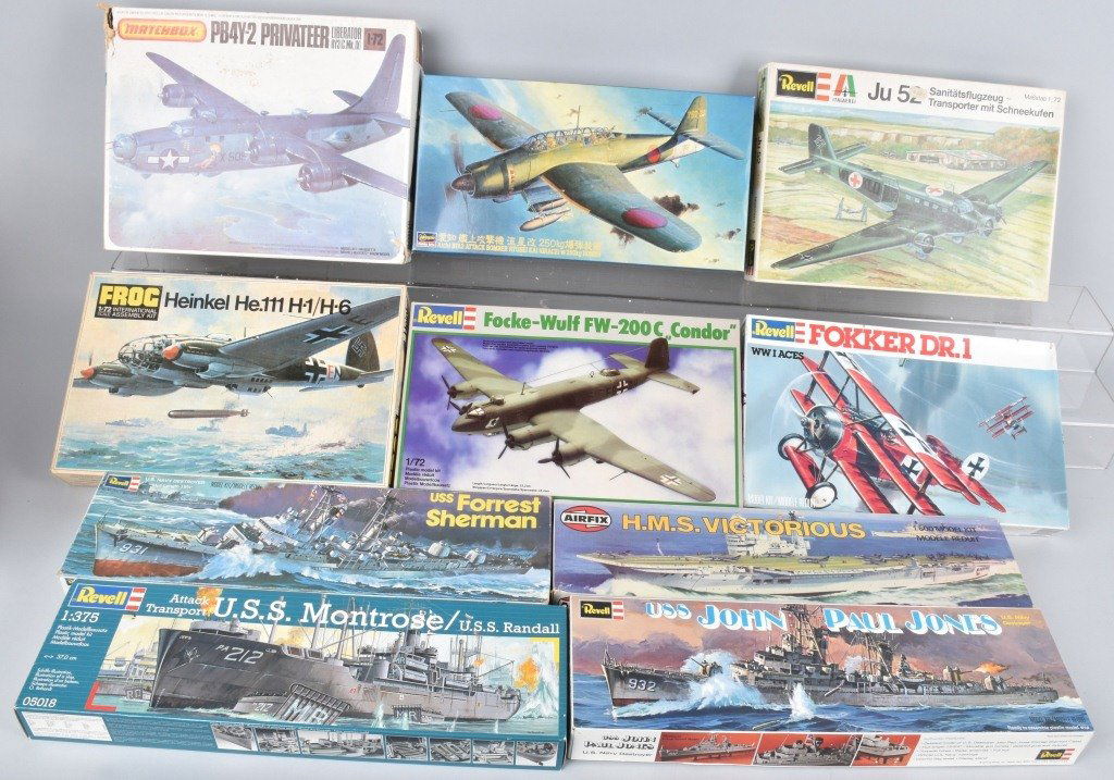10- VINTAGE AIRPLANE & SHIP MODEL KITS (1 of 5)