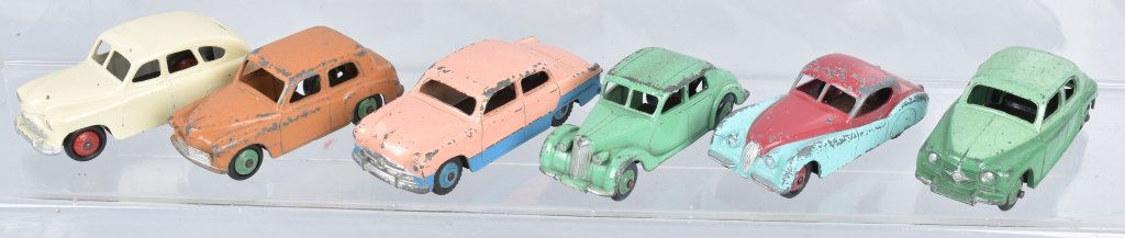 6 ENGLIS ISSUE DINKY CARS (1 of 4)