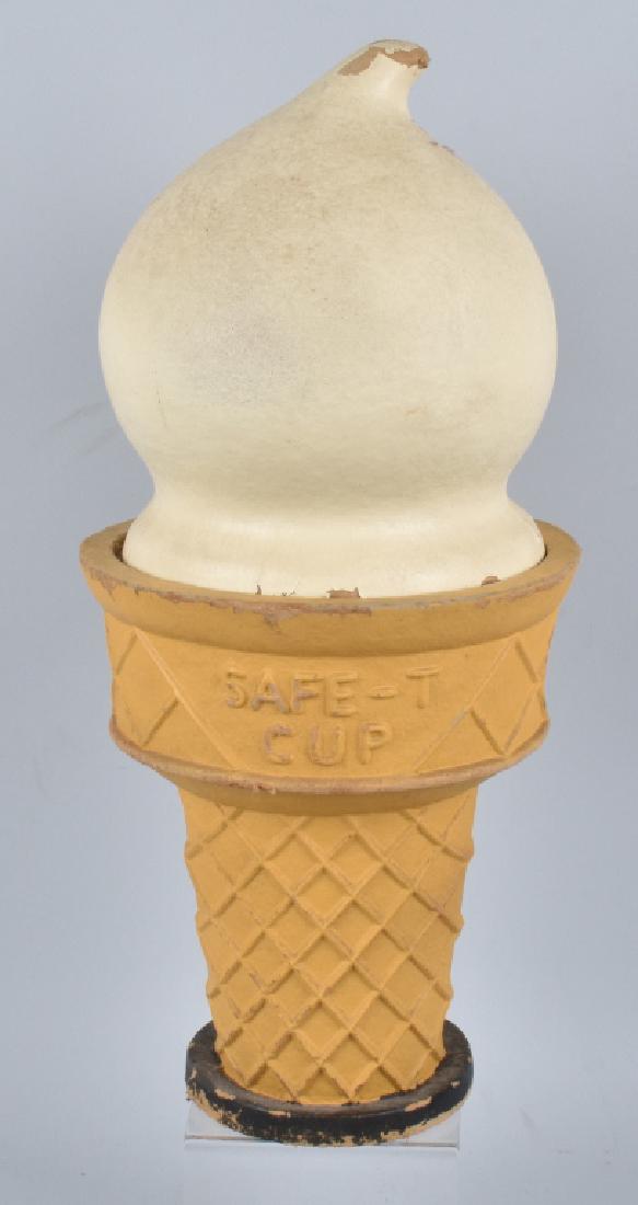 SAFE-T CUP ICE CREAM CONE STORE DISPLAY (1 of 4)