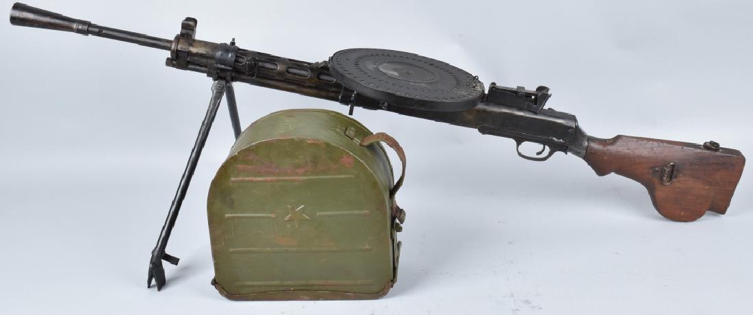 WW2 RUSSIAN DP LIGHT MACHINE GUN, INNERT DISPLAY: 49" long, Russian DP prop gun, rendered INERT, welded together for display. Made of original parts. deactivated and cannot be made to fire. Includes carrying case with 3 extra magazines. Displays grea