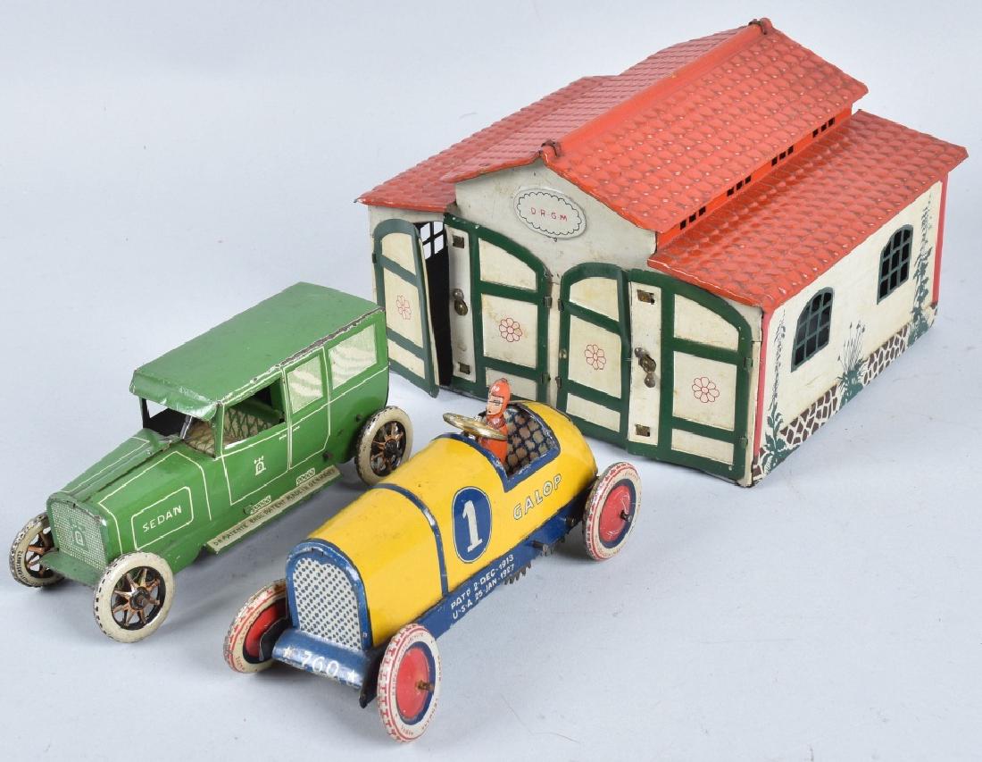 LEHMANN GARAGE w/ Clockwork RACER & SEDAN (1 of 10)