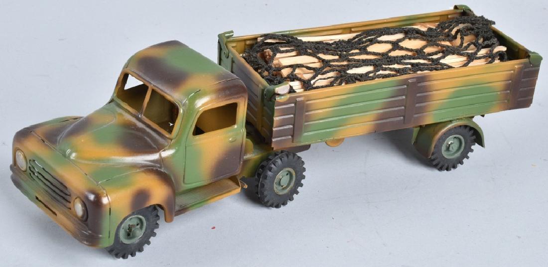 GERMAN TIN CLOCKWORK MILITARY TRUCK (1 of 6)