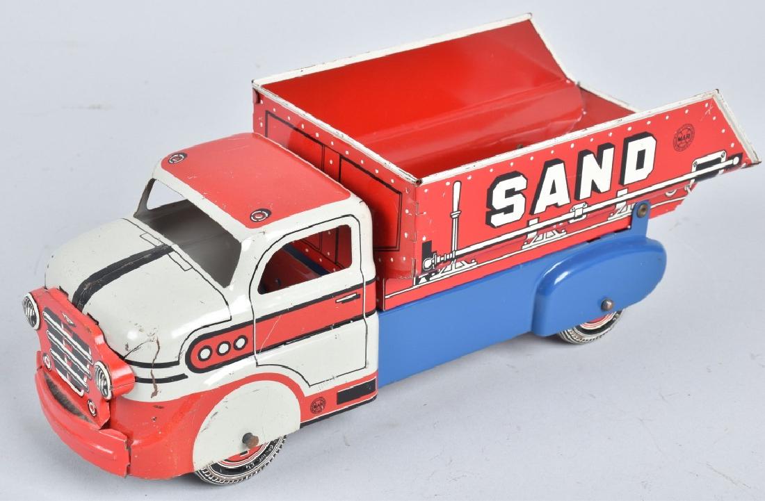 MARX SAND / GRAVEL DUMP TRUCK, RED, WHITE & BLUE (1 of 5)