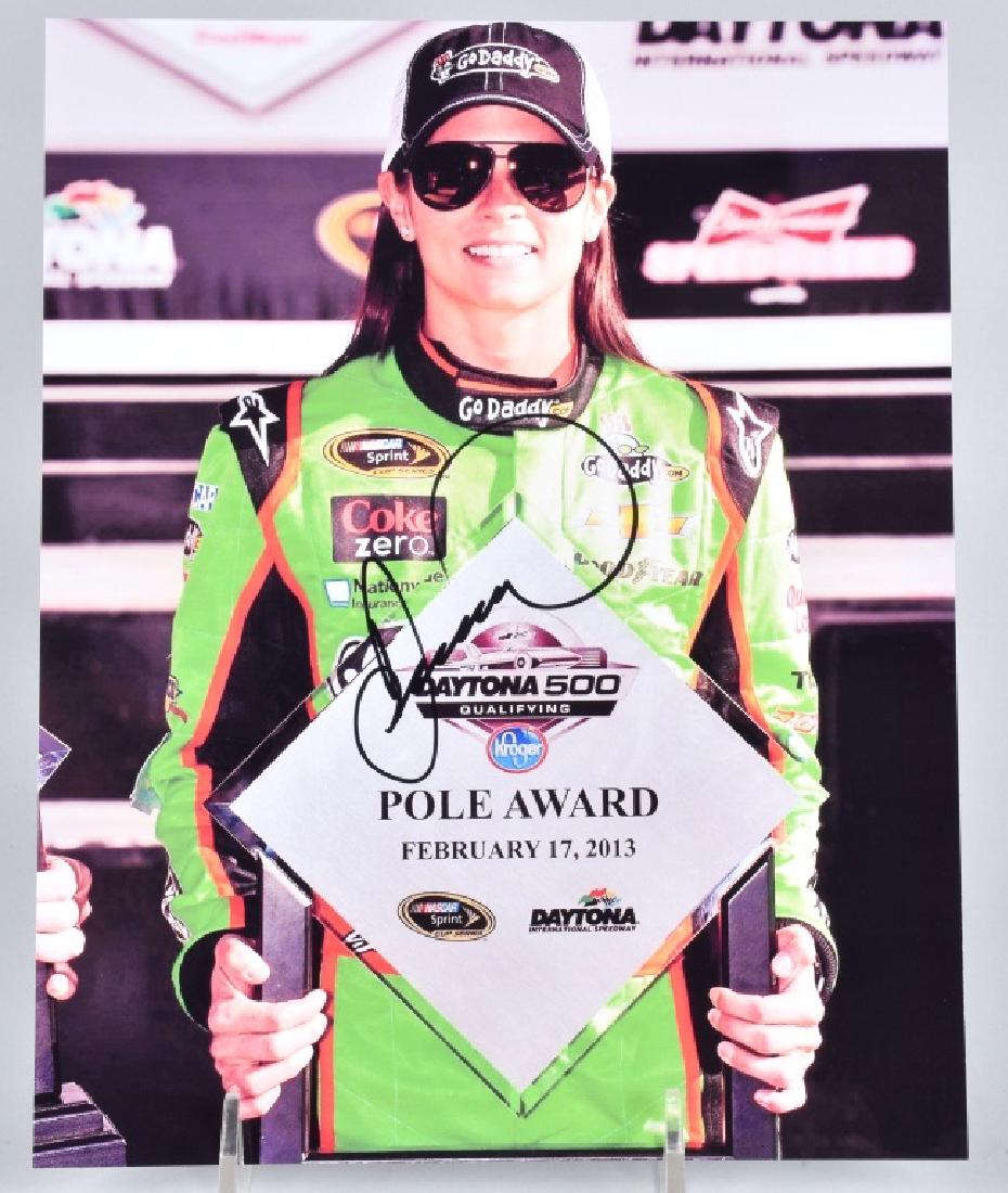 DANICA PATRICK AUTOGRAPHED PHOTO, COA (1 of 2)