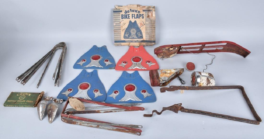 VINTAGE BICYCLE PARTS, SCHWINN and MORE (1 of 4)