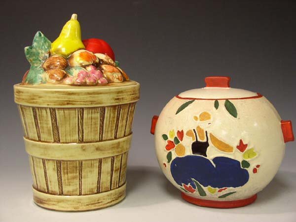 Lot of 2 McCoy Cookie Jars "AS IS": You are bidding on Lot of 2 McCoy Cookie Jars. These Cookie jars have some DAMAGE. David Iver Auctions will be conducting this online and in house auction at 11:00 AM CST on Sunday October 3, 2004. Th