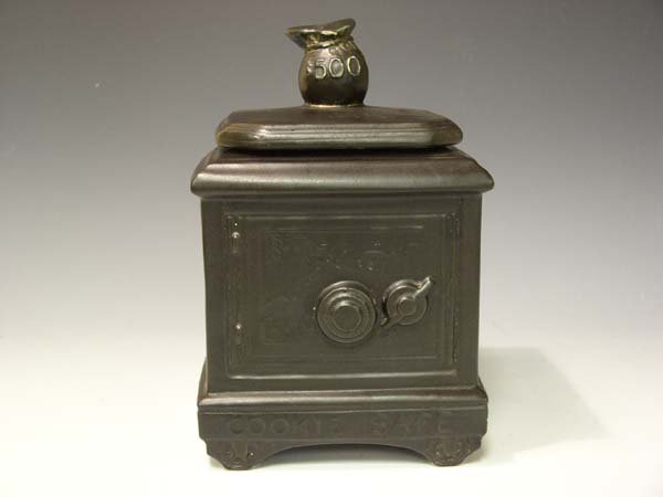 USA Cookie Safe Cookie Jar: You are bidding on a USA Cookie Safe Cookie Jar No Damage! David Iver Auctions will be conducting this online and in house auction at 11:00 AM CST on Sunday October 3, 2004. This auction will have Ant