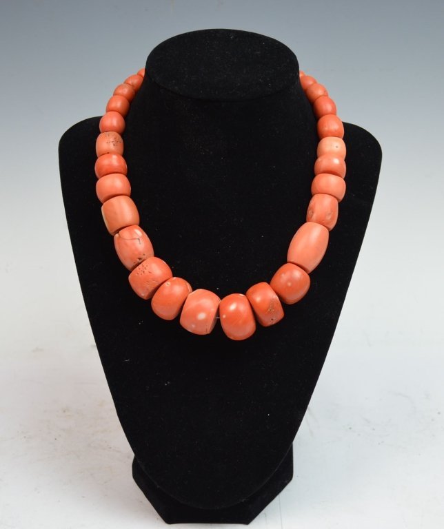 Antique natural coral necklace (1 of 5)