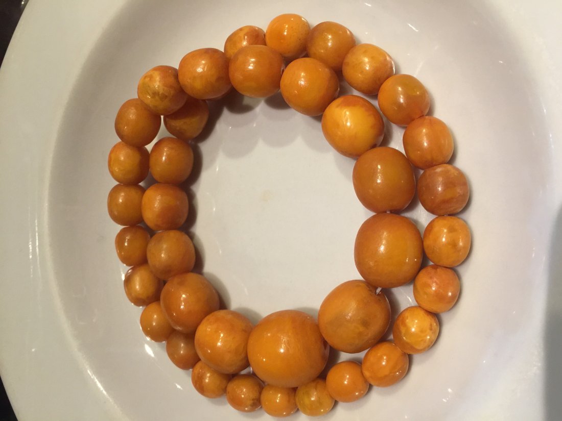 Amber necklace 3 (1 of 2)