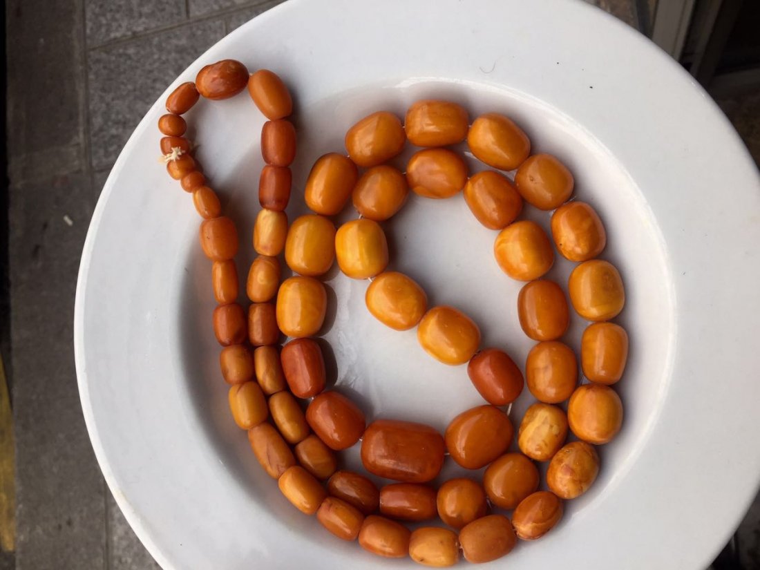 Amber necklace 5 (1 of 3)