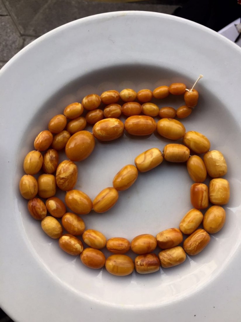 Amber necklace 6 (1 of 4)