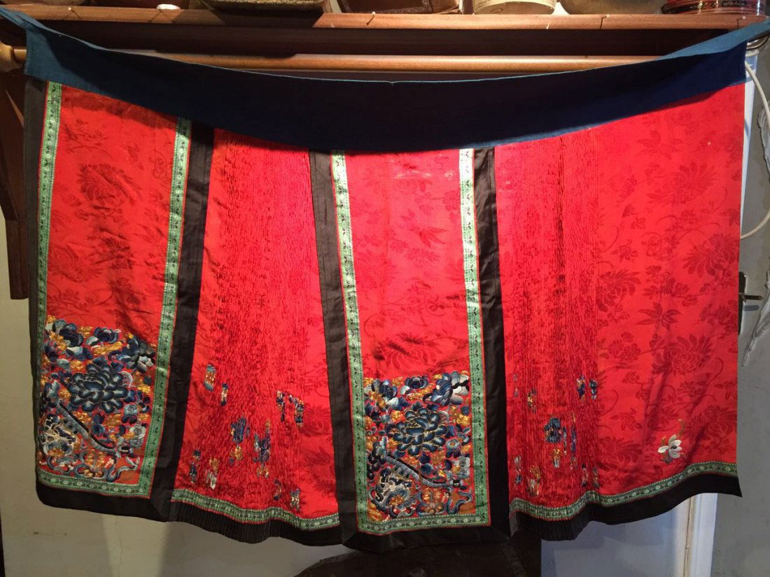 Antique Chinese embroidery (1 of 2)