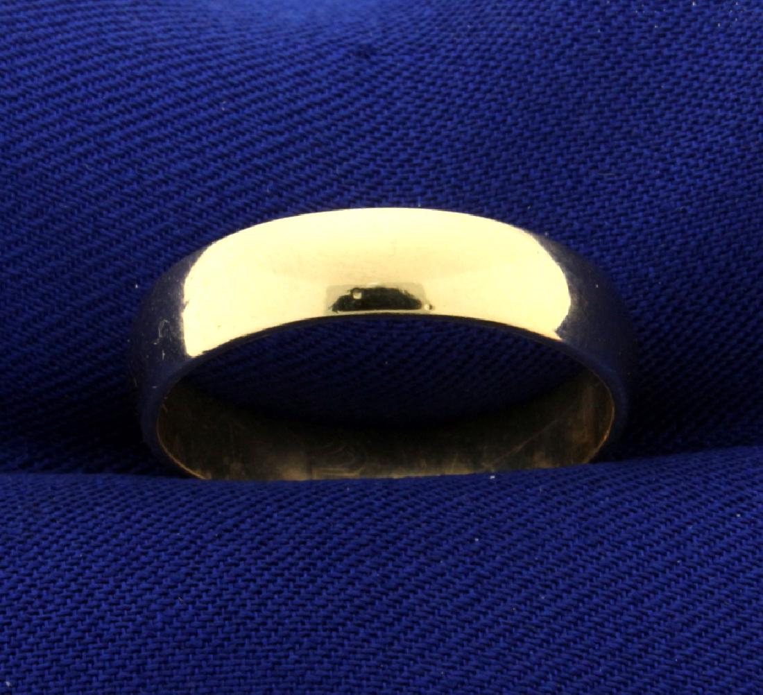 5mm Men's Wedding Band Ring: In 10k yellow gold. Size 10 1/2. 4.2g.