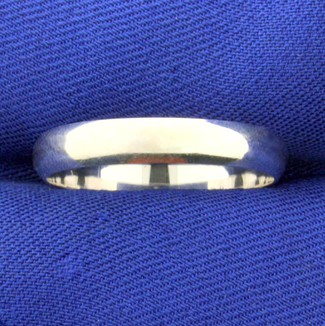 Men's Sterling Silver Wedding Band Ring: In 925 Sterling Silver. 3.95mm wide. Size 11 1/2. 2.9g