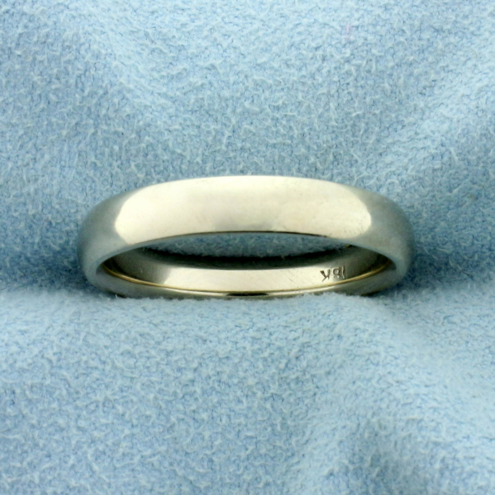 Men's Wedding Band Ring in 18K White Gold: In 18K White Gold. 4mm wide. Size 10. 6.8g.