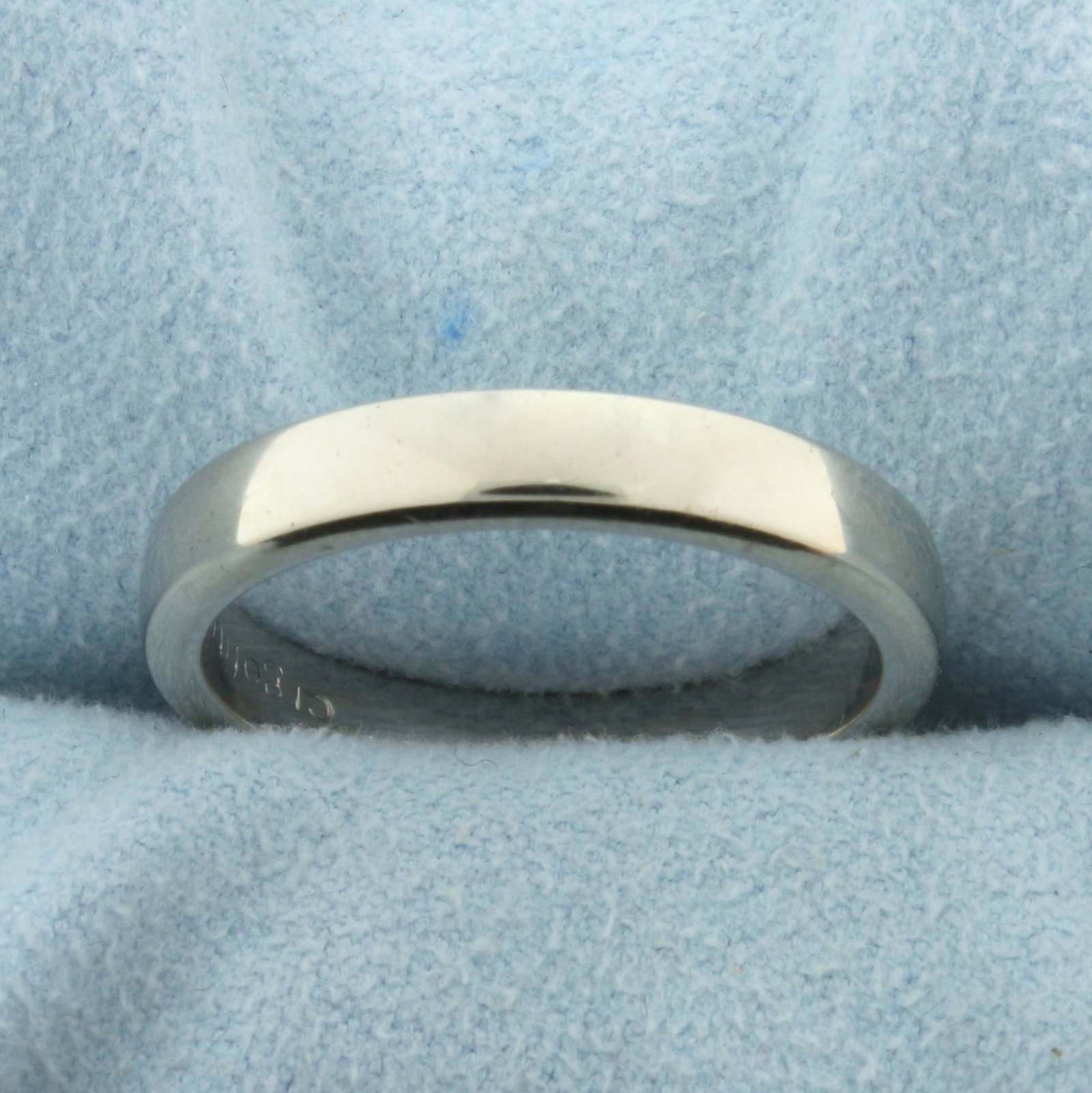 Men's Ergo Fit Wedding Band Ring in 18K White Gold: In 18K White Gold. 4mm wide. Size 10 1/2. 7.7g