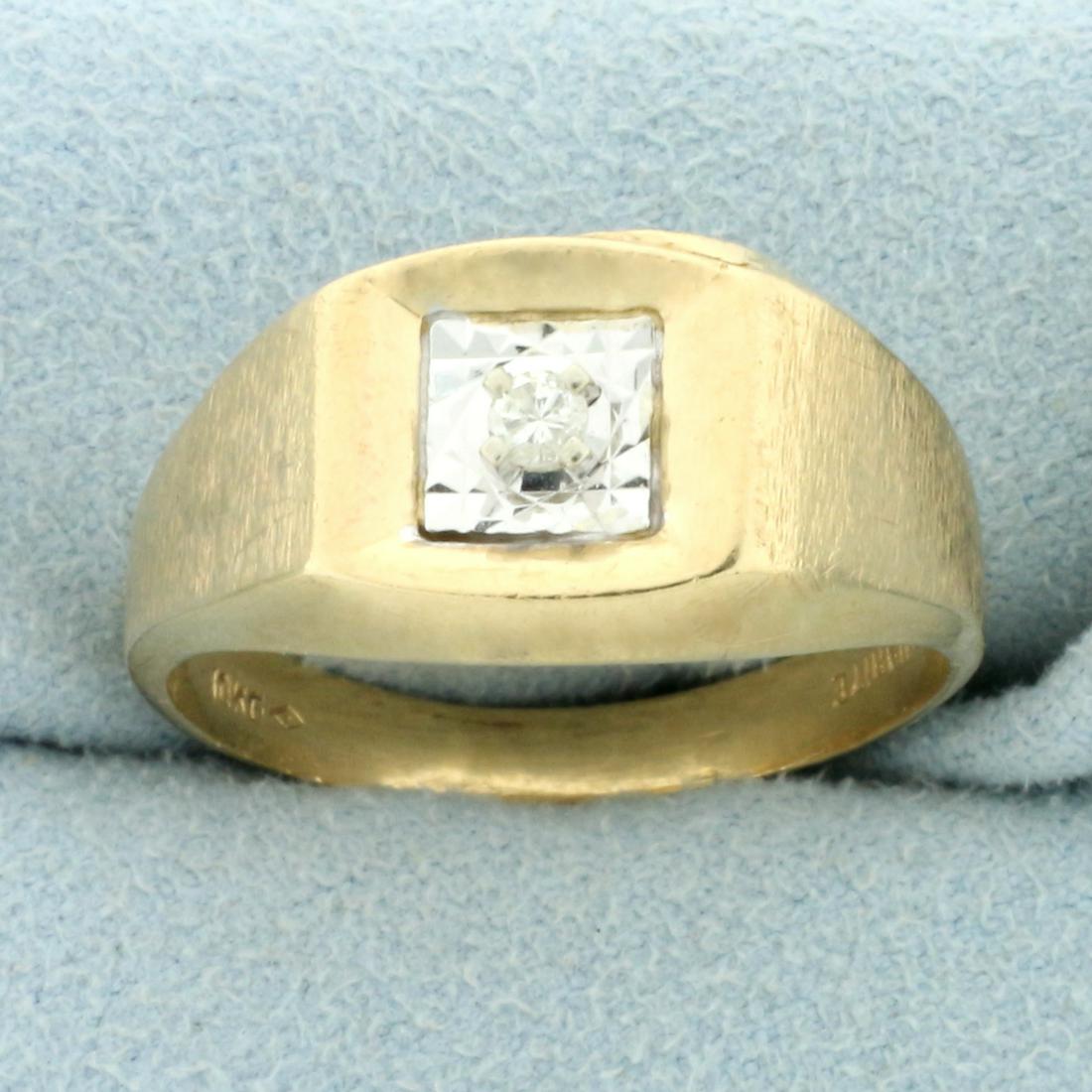 Mens Diamond Solitaire Ring in 10K Yellow and White: In 10K Yellow and White Gold. Contains one high quality .05ct Diamond, SI clarity/I color. Size 9 1/2. 4.0g